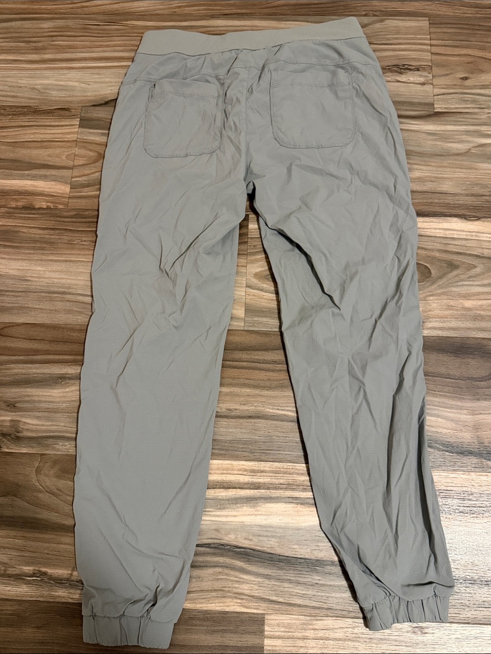 Athleta Women’s Gray Trekkie 2.0 Jogger Pants 8 Lightweight Drawstring Pockets - Picture 8 of 9